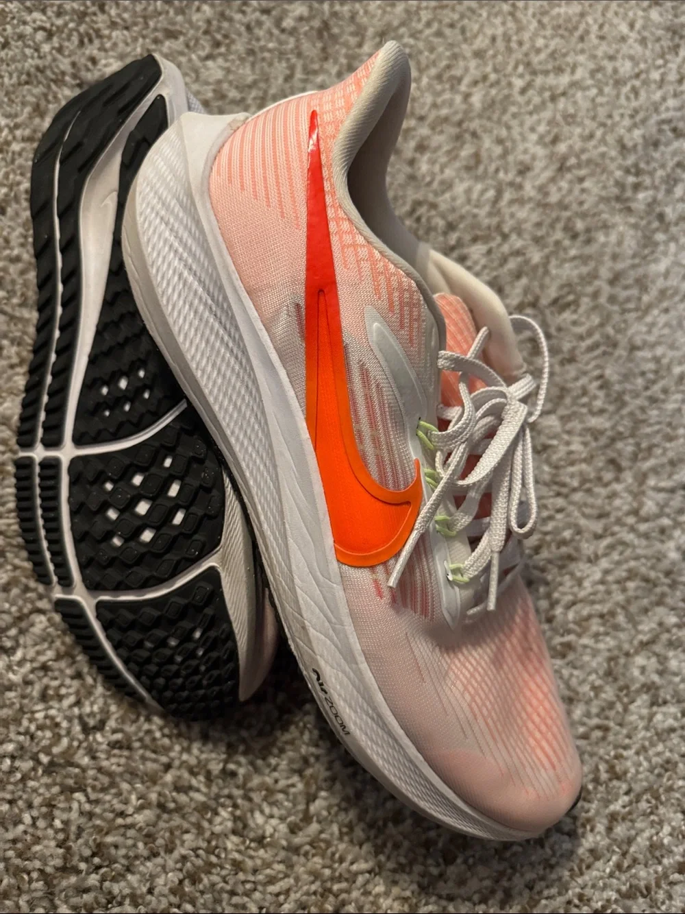 Nike Women's White and Orange Lightweight Running Sneakers